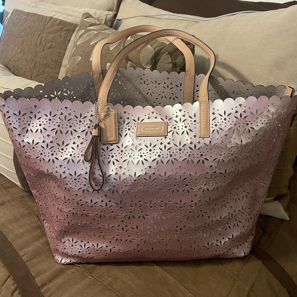 Coach Metro Eyelet Pink Pearl Tote